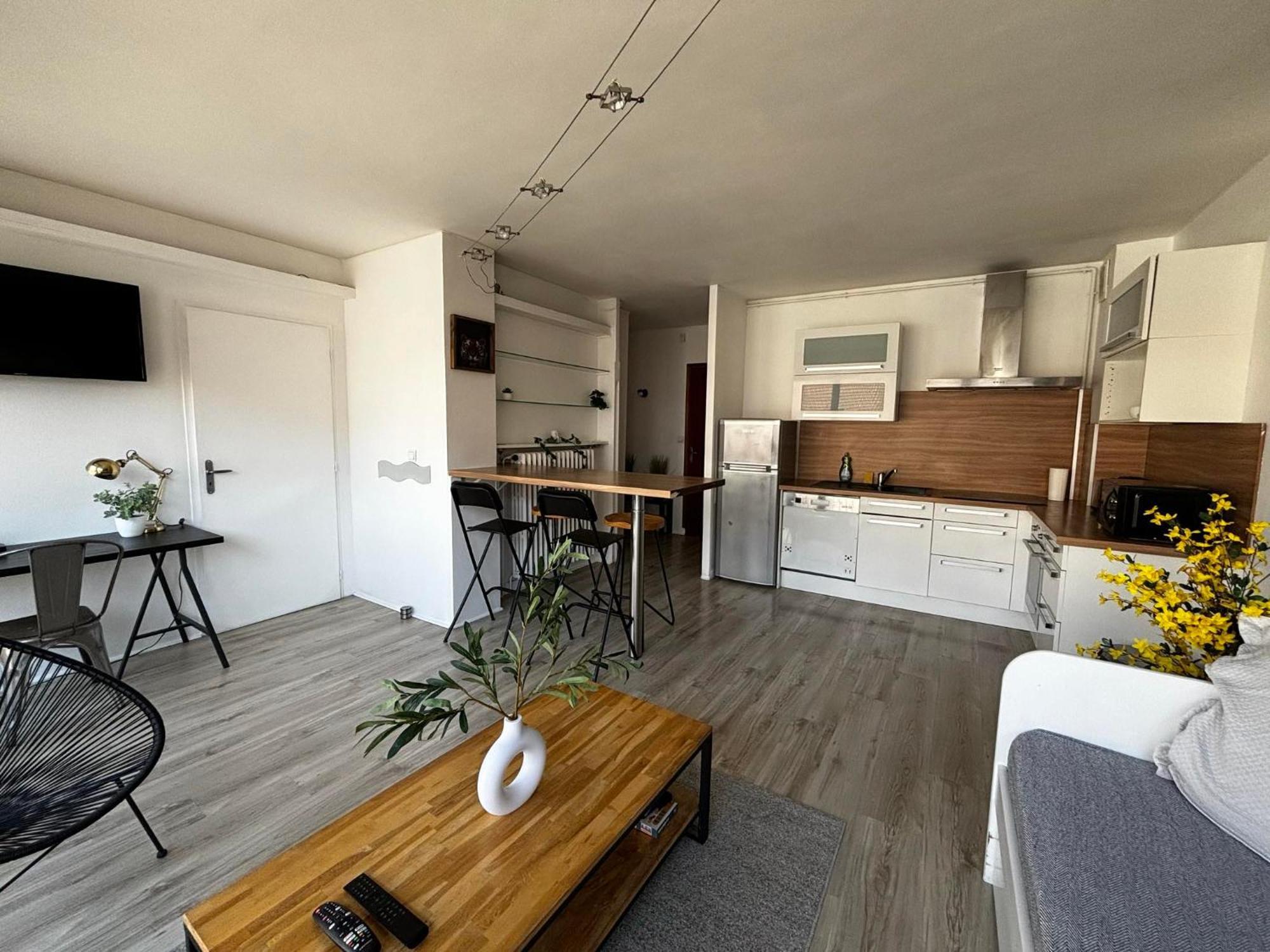 Appartement Hypercentre A 2 Min Du Lac アヌシー エクステリア 写真